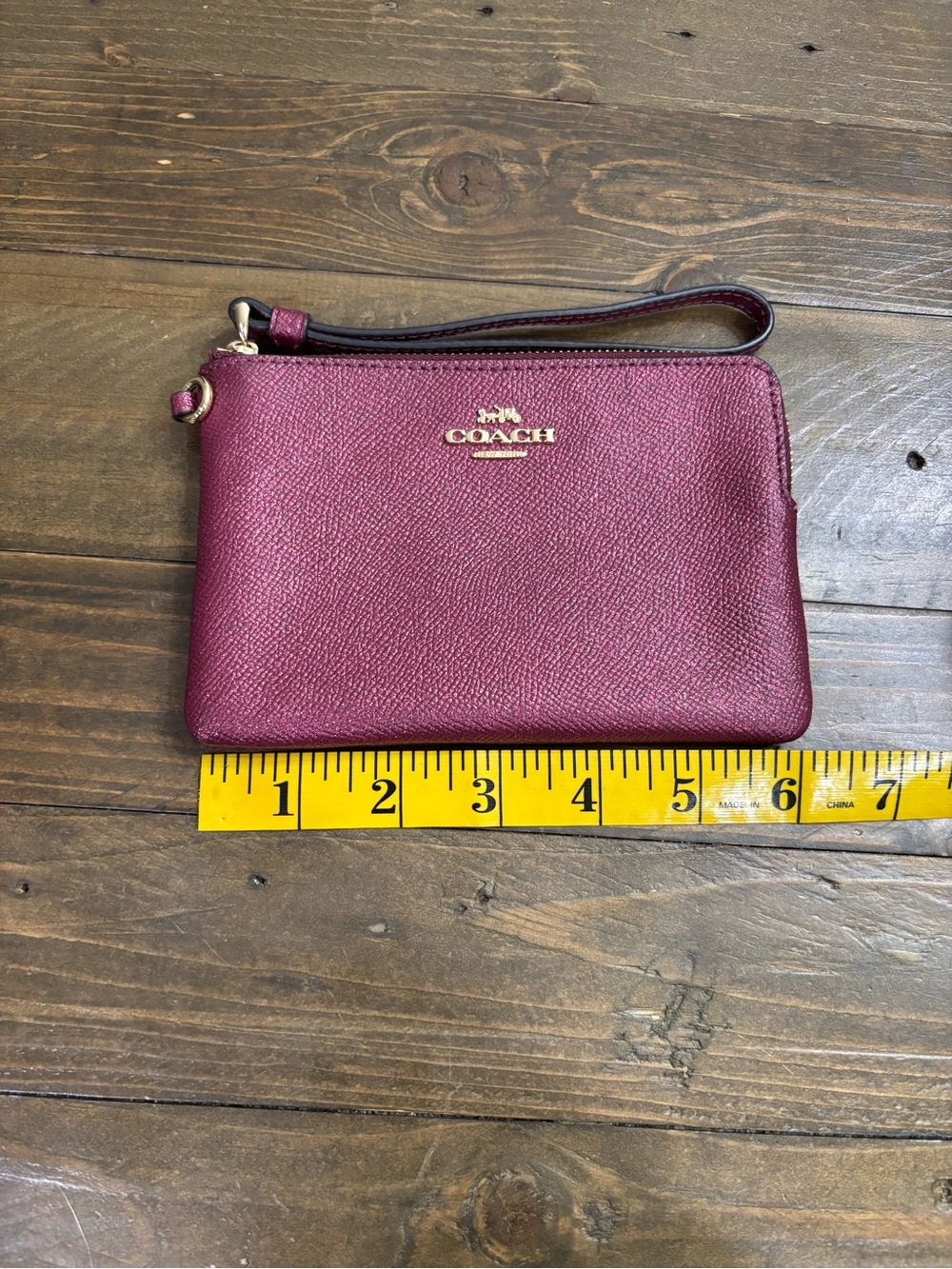 Coach Glitter Corner Zip Wristlet in Black Cherry - Picture 8 of 9